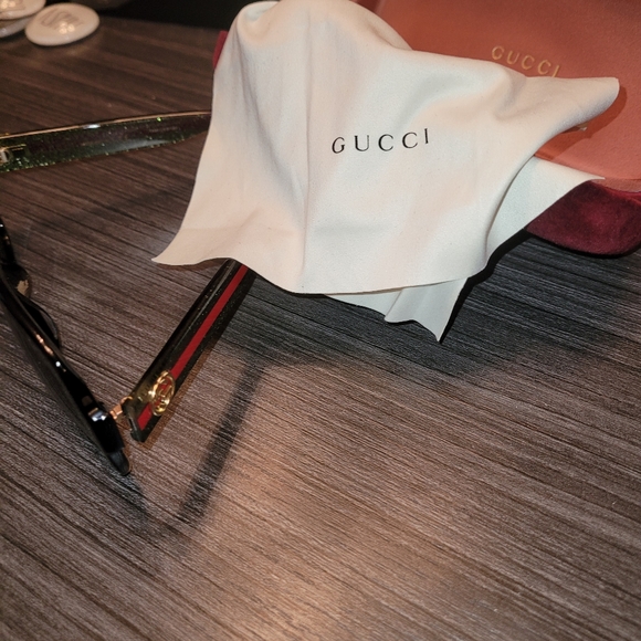 Gucci shades